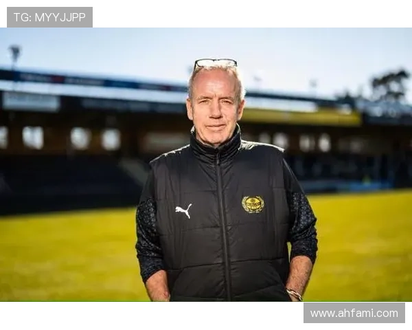 帅哥足球明星的魅力与成就揭秘你心目中的偶像是谁